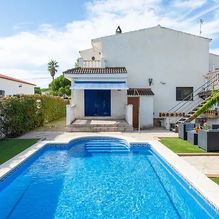 Masia Llacuna Villa *